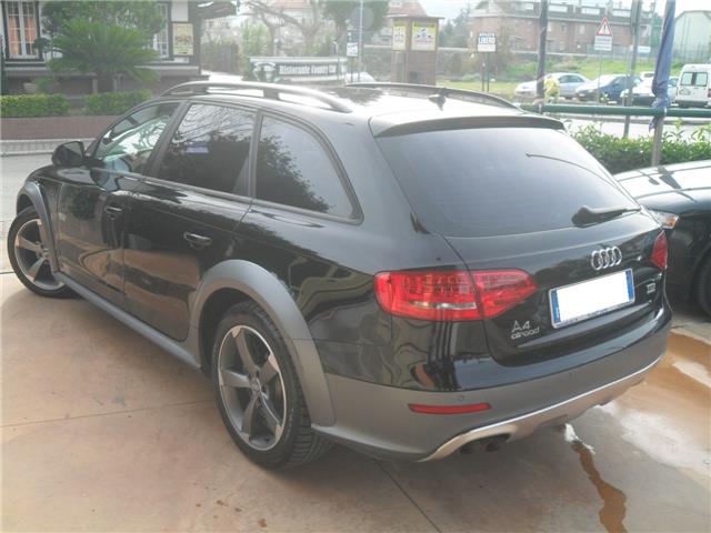 Left hand drive car AUDI A4 ALLROAD (01/06/2011) - 